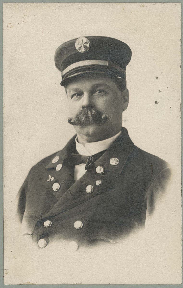 The Steam-Engine Smoke Eater mustache
